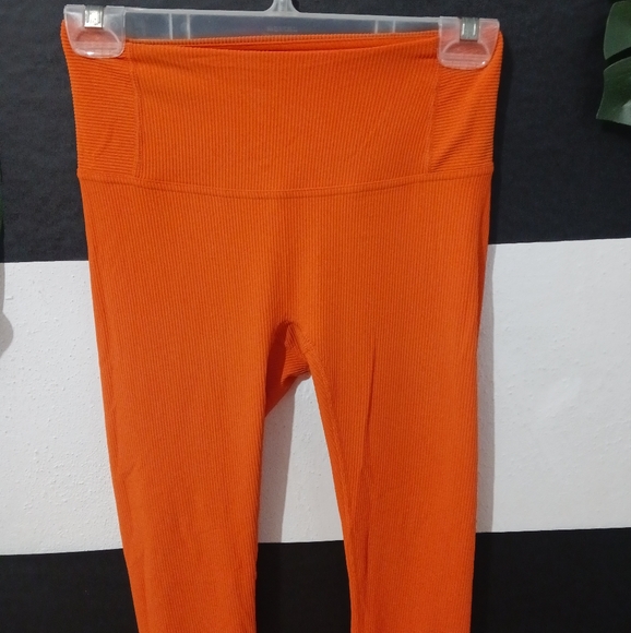 Women Orange fit ribbed leggings - Picture 3 of 11